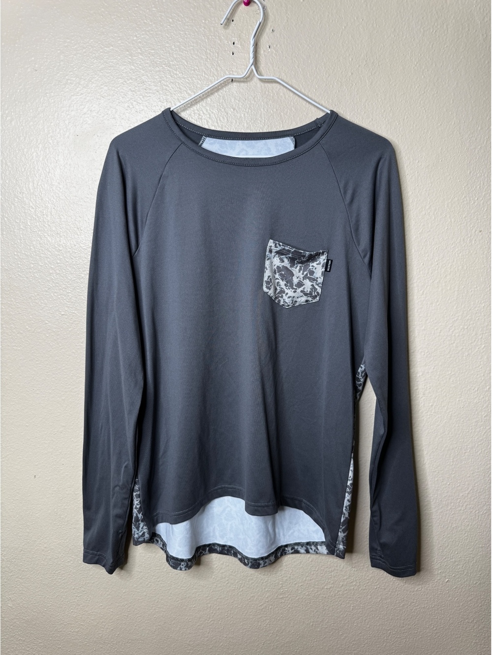 Burton Women’s Size M Gray Printed Long Sleeve Base Layer Snowboard Shirt